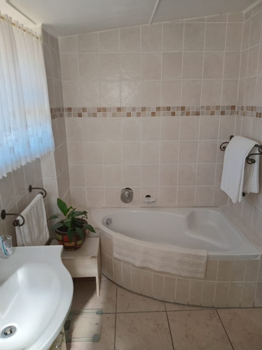 3 Bedroom Property for Sale in Cambridge Eastern Cape